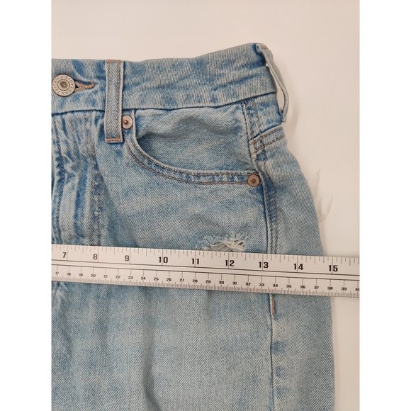 American Eagle Jeans Womens Size US 0 Light Wash Distressed Frayed Hem Vintage‎ - Picture 10 of 13